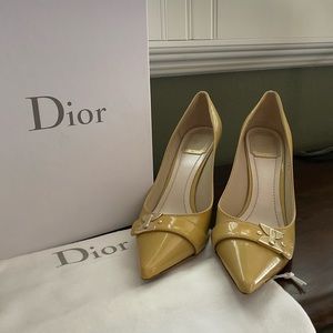 Dior pumps